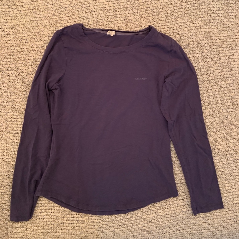 🔆Moving Sale 20% Off Calvin Klein Purple T Shirt